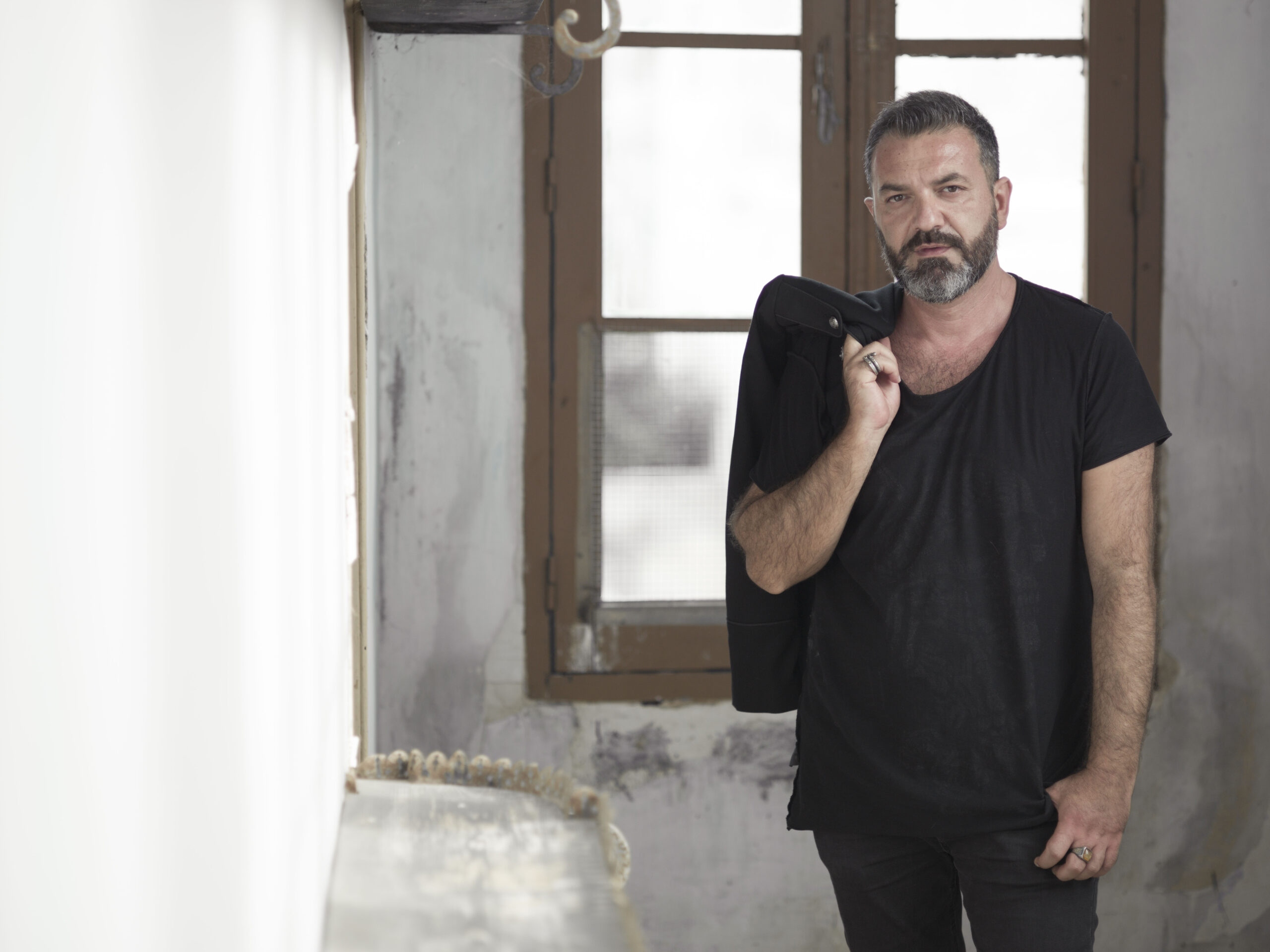 Immagine 10 ottobre : my nirvana di redi hasa