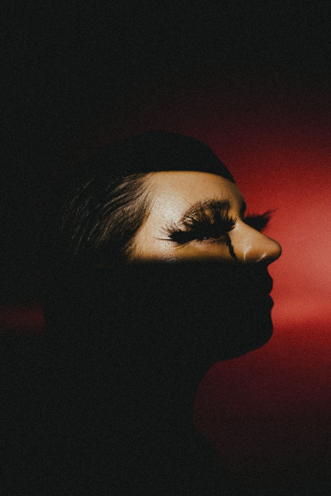 Immagine 29 febbraio: Evita Polinoro // NEROVIVO