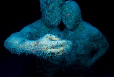  immagine 27 NOVEMBRE: MARCO PARENTE PRESENTA: “VULCANI IN PACE”